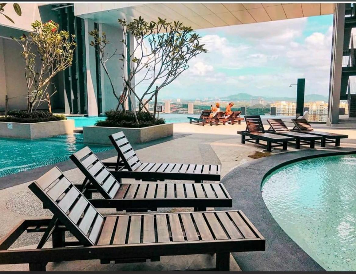 Homestay Shah Rizki At Imperio With Swimming Pool Muslim Friendly Malacca Exteriér fotografie